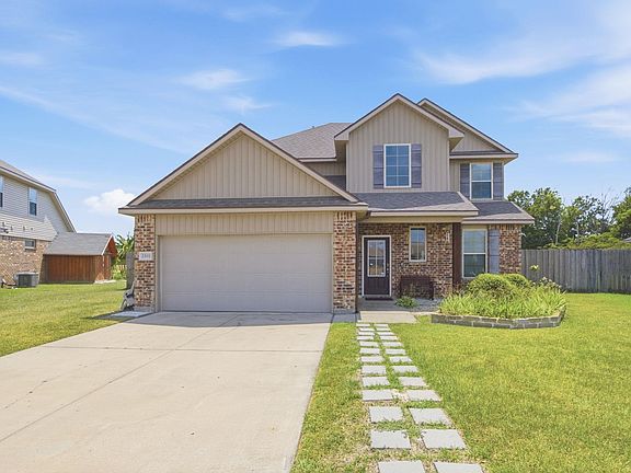 2nd image of 2202 S Lake Michele Cir