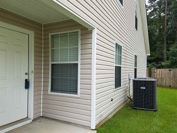 2nd image of 2589 Chandalar Ln