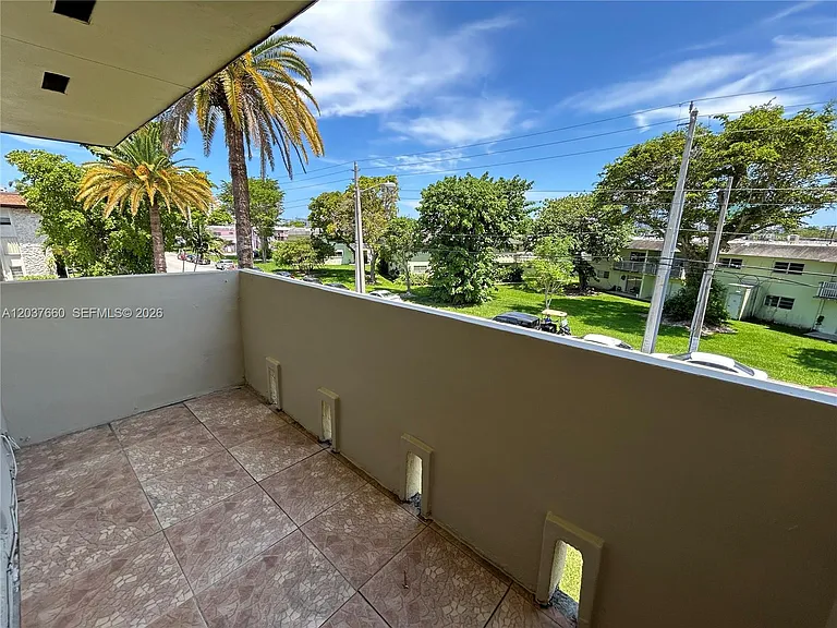 7505 SW 82nd St #320 — Photo 30