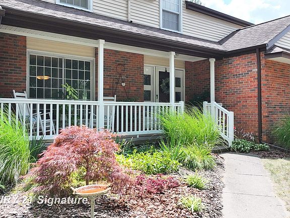 2nd image of 212 Cedarwood Dr