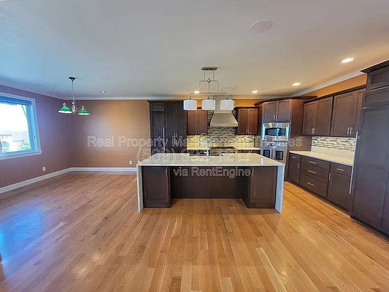 1644 Naples Ln — Photo 7