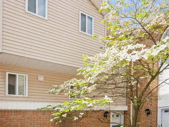 1502 Madaline Dr, Avenel, NJ 07001