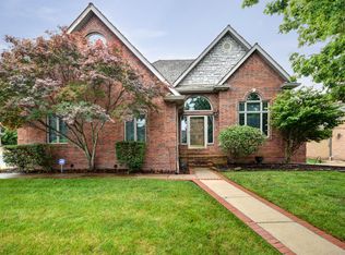 898 E Doubletree Ln, Springfield, MO 65810