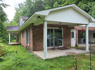 233 Doe Br, Haysi, VA 24256