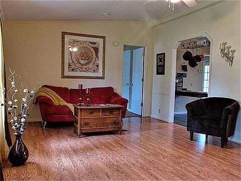 2nd image of 2525 Farms Cir