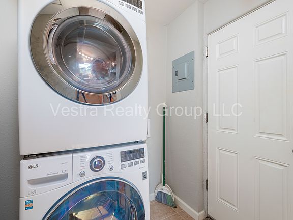 5th image of 3680 Grape St