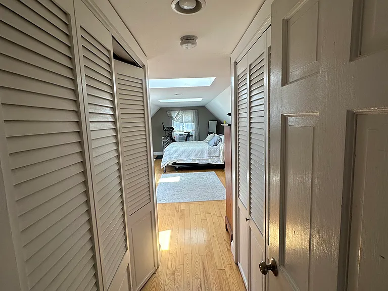 286 Front St — Photo 28
