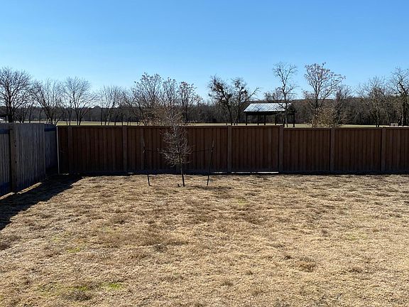 3rd image of 1207 Aspen Grove Dr
