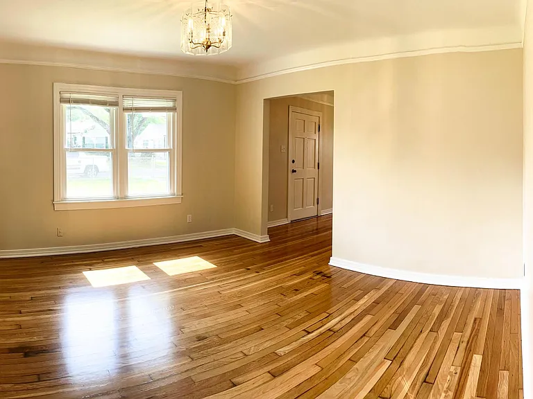 Dining Rm