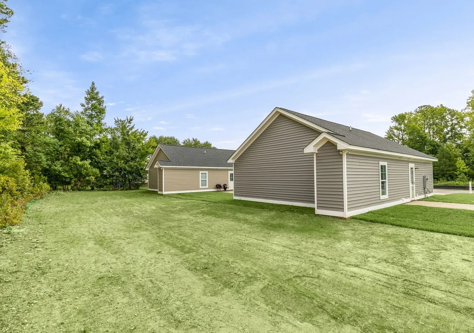 2713 Buckingham Road — Photo 4