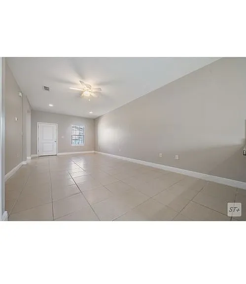 627 Yak Ct — Photo 7