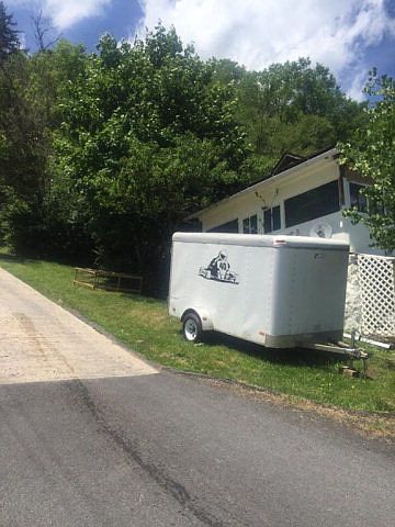 2nd image of 822 Hill Ave