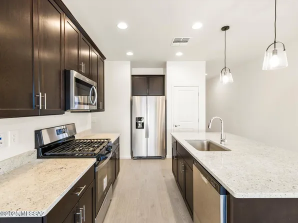 4762 E Julian Wash Dr, Tucson, AZ 85706