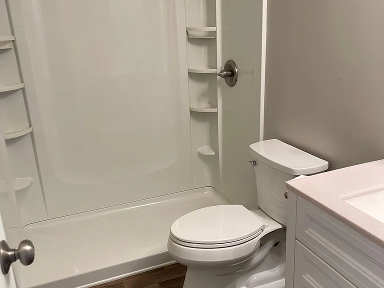 25 Oakhurst Dr #8 — Photo 4