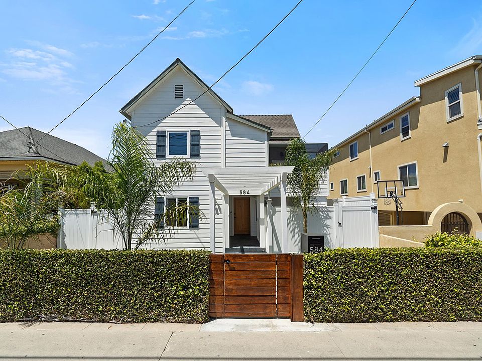 1st image of 584 W 10th St