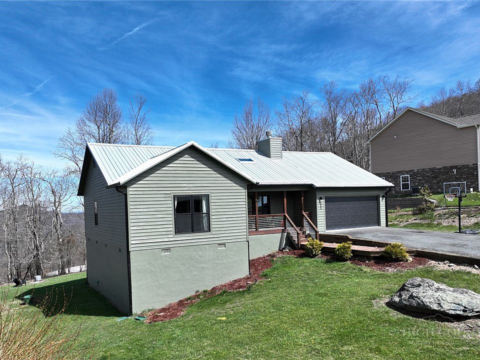 1st image of 885 Alpine Drive