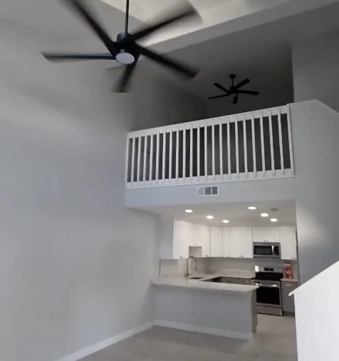 2 bed, 1279 sqft, $2,400 — Photo 4