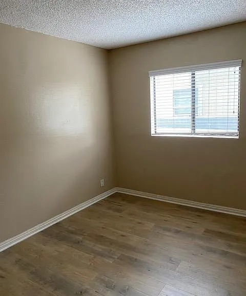 1051 N Newport Ave #2 — Photo 14