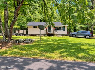 116 Beech Rd, Dingmans Ferry, PA 18328