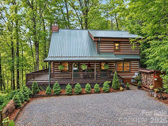 5th image of 297 Hidden Cove Rd