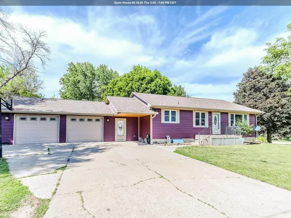 102 Arnolds Entrance, Lake Park, IA 51347