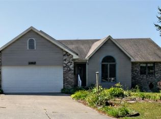 9362 Bennett Lake Rd, Fenton, MI 48430