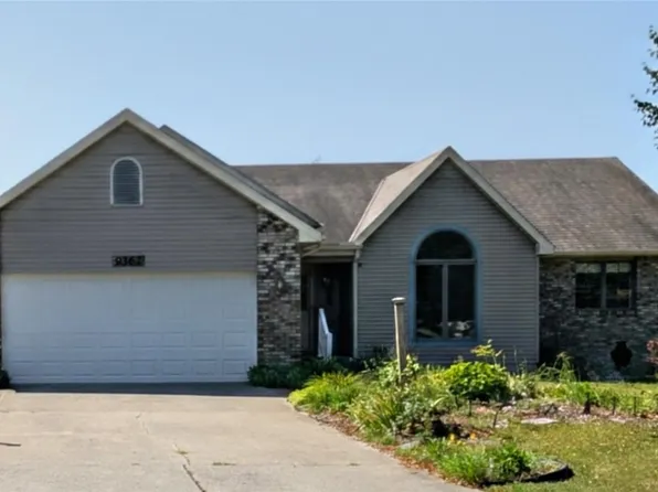 9362 Bennett Lake Rd, Fenton, MI 48430
