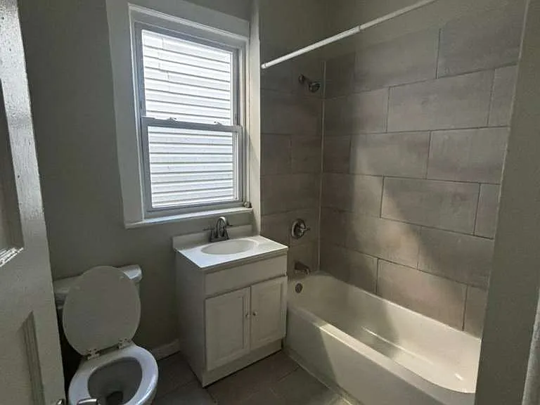 76 Eaton Pl #1 — Photo 12
