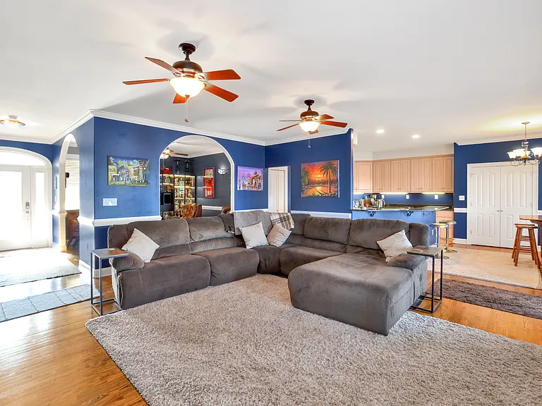 605 Willbrook Cir — Photo 9