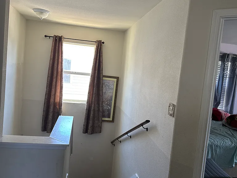 390 Monroe St — Photo 9
