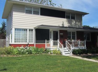 18556 Chicago Ave, Lansing, IL 60438