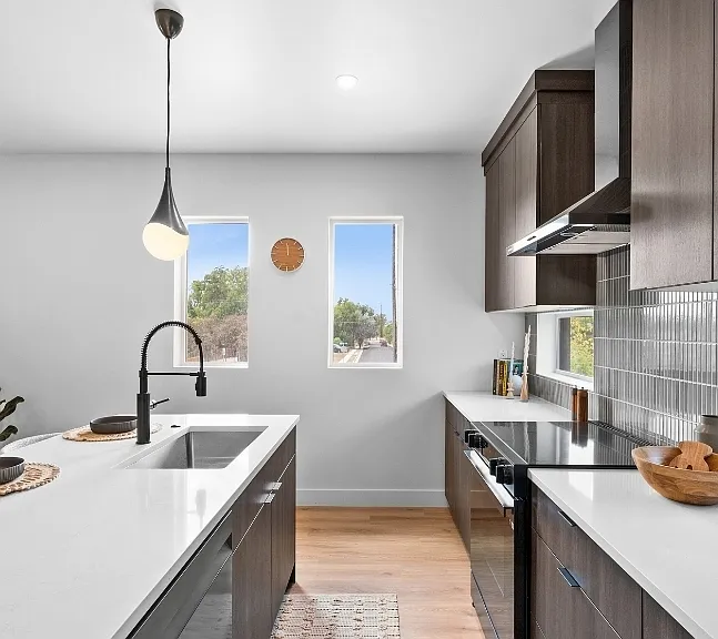 529 S Warnock Ave #D — Photo 3
