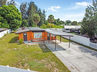 1906 7th St SW, Ruskin, FL 33570