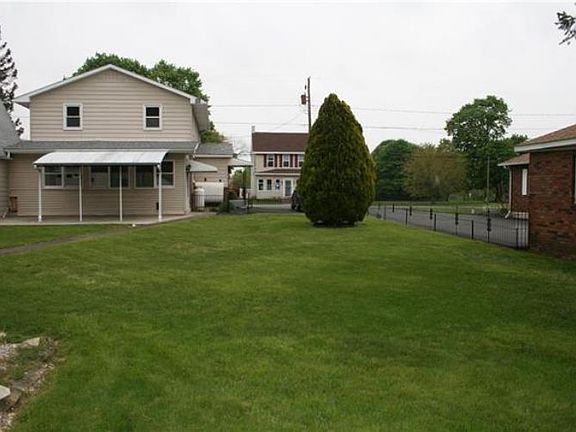 5th image of 1339 Blue Mountain Dr