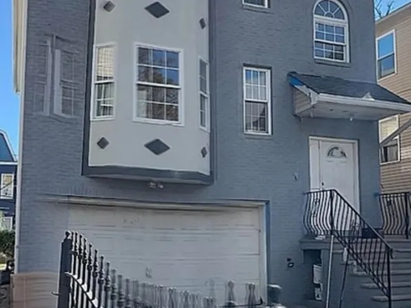 150 N Munn Ave, East Orange City, NJ 07017