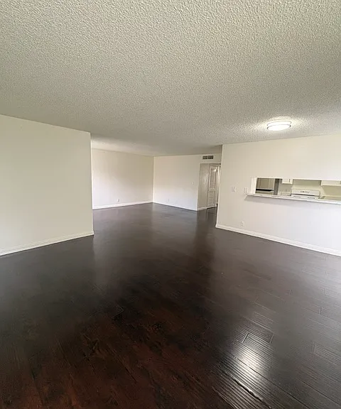 9129 Tobias Ave #212 — Photo 15