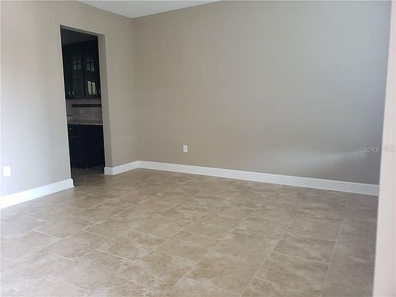 4th image of 573 Gunston Ct
