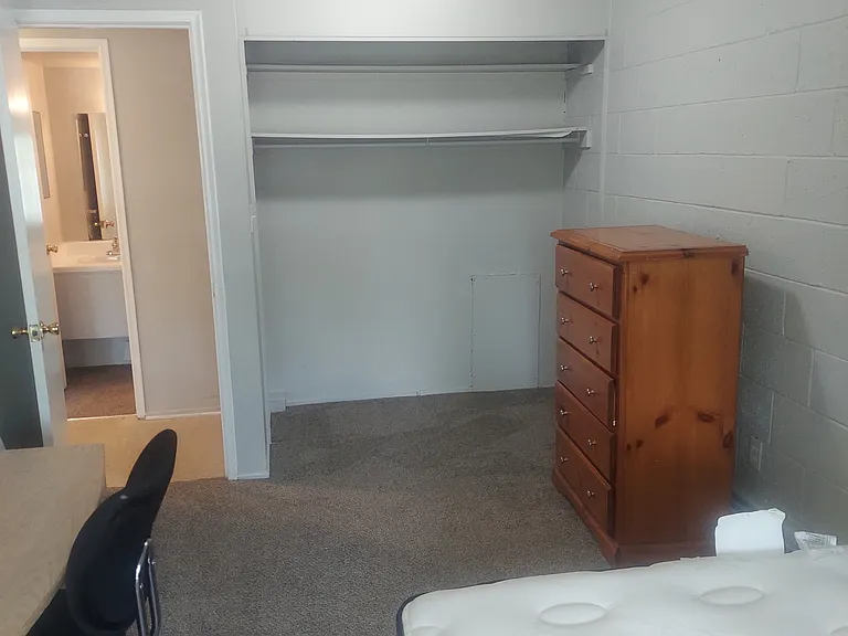 711 Arch St #102 — Photo 9