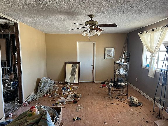 3rd image of 277103 Caddo Rd
