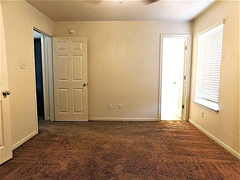 3305 Alicante Ct #A — Photo 11