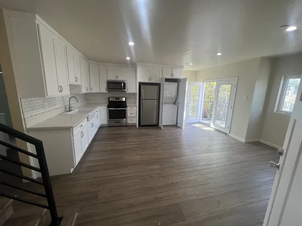 1951 W Court St, Los Angeles, CA 90026