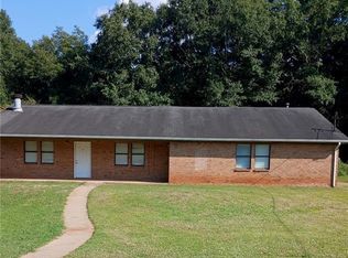 200 Tanglewood Dr #B, Monroe, GA 30656
