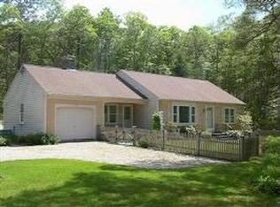 14 Riseknoll Path, Yarmouth Port, MA 02675