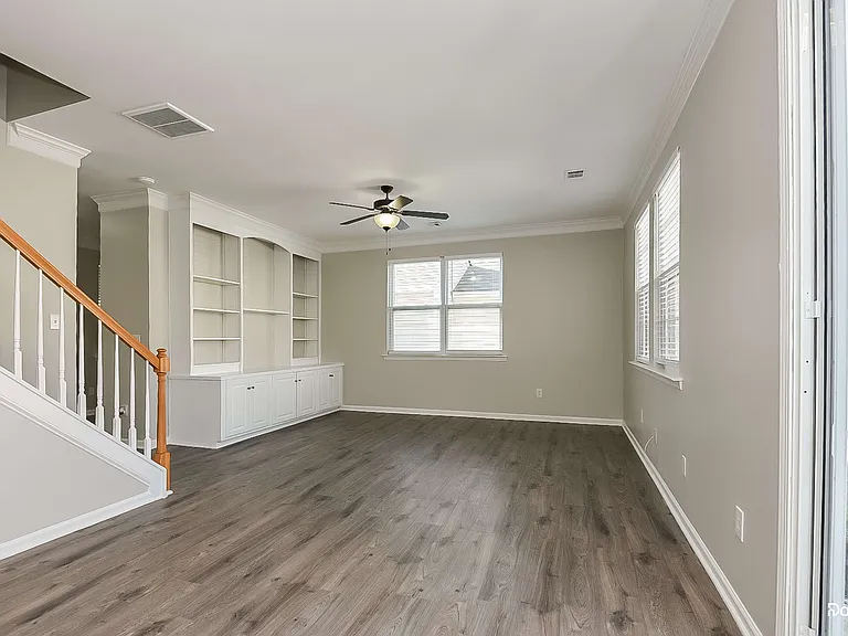 328 Hiawassee Dr — Photo 6