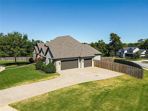 4th image of 602 S Gleneagle Ct