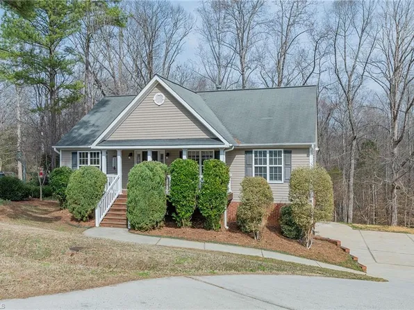 441 Carriage Ln, Linwood, NC 27299