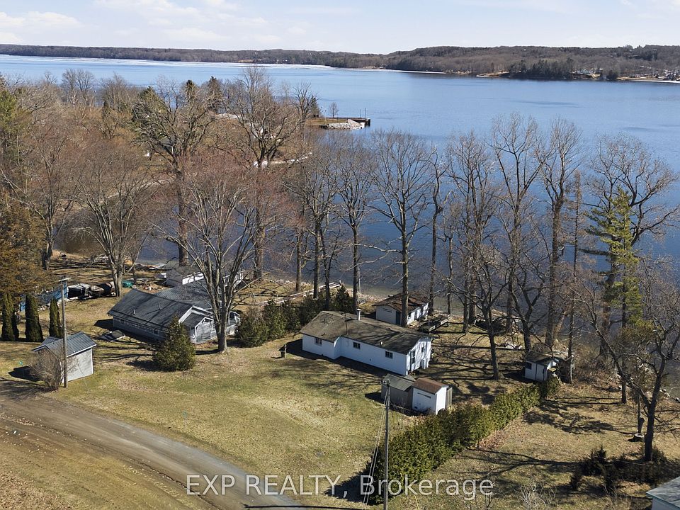 1st image of 32 Quinte View Rd