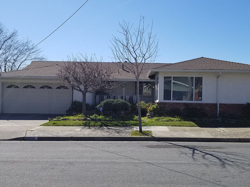 1st image of 13815 Velarde Dr