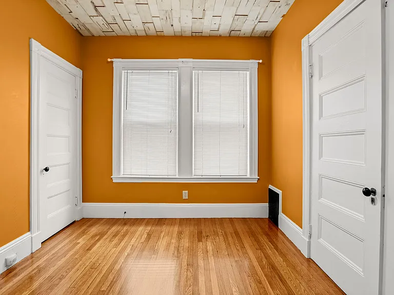 25 Tower St #1 — Photo 7