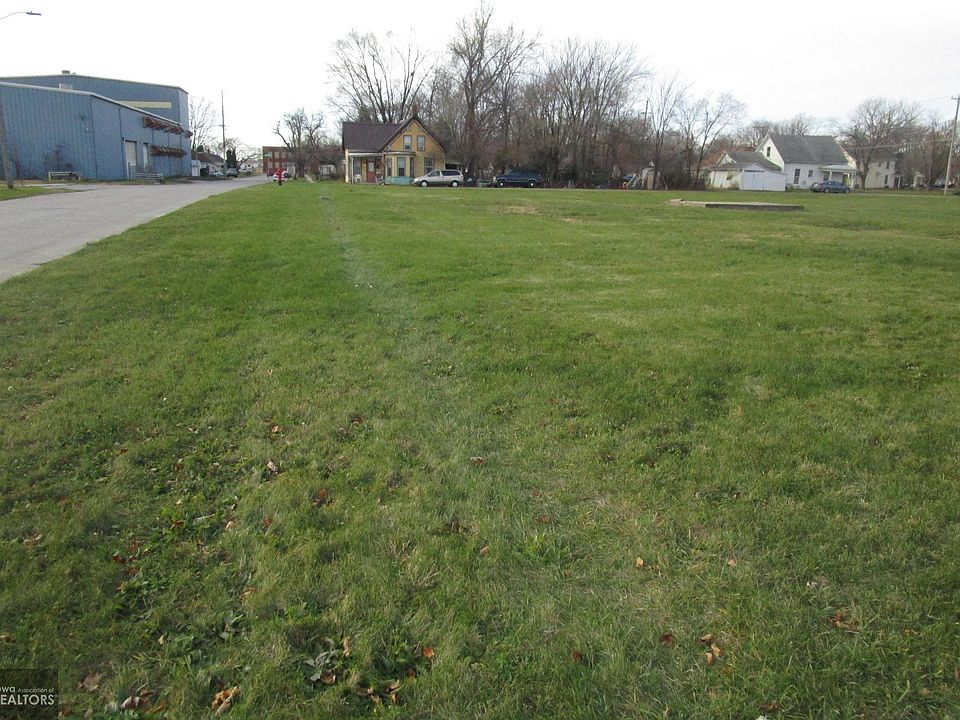 1st image of 609 W Kirkwood Ave
